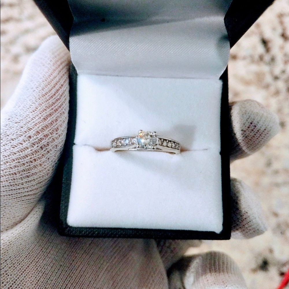 Diamond Solitaire - image 1